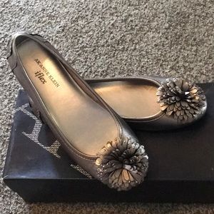 Anne Klein Women’s Pewter Shoes Size 6.5
